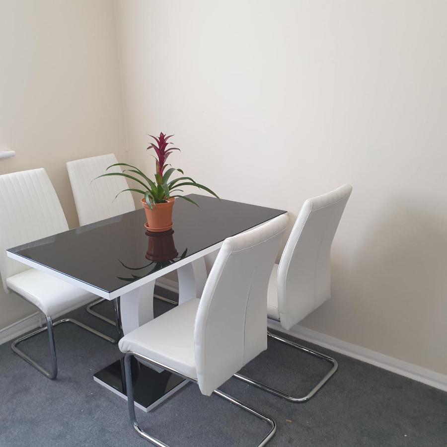Chatham Private Rooms Εξωτερικό φωτογραφία